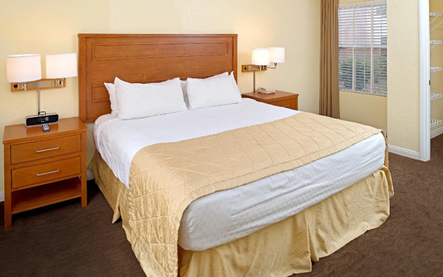 1 Bedroom Suite