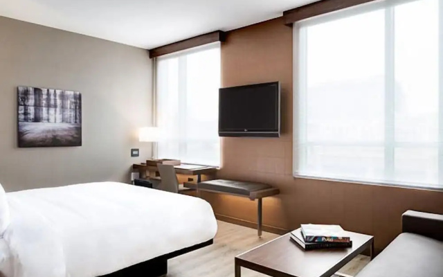 1 Bedroom Suite with balcony