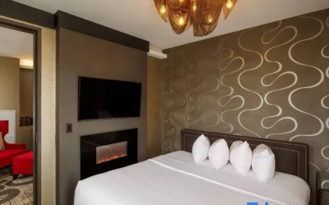 1 Bedroom Presidential Double Suite
