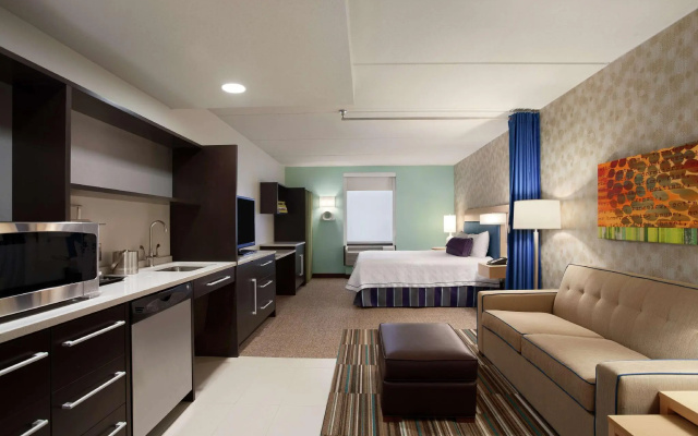 Hearing Accessible Double Suite