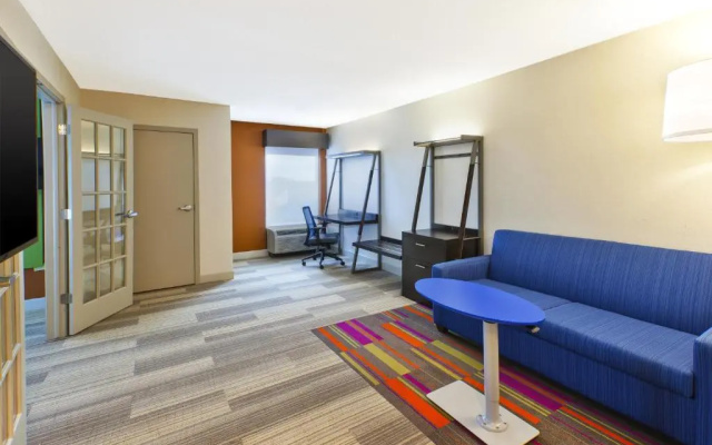 1 Bedroom Suite