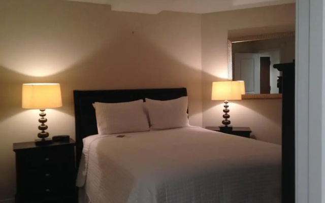3 Bedrooms Apartment