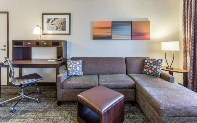 2 Bedrooms Suite