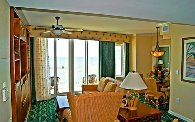 2 Bedrooms Villa