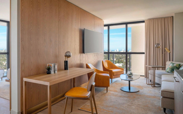 1 Bedroom Double Suite with balcony