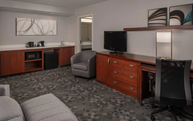 1 Bedroom Double Suite