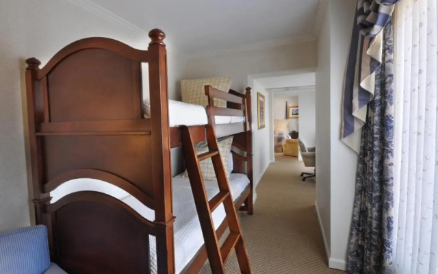 Family Bunk Bed Suite