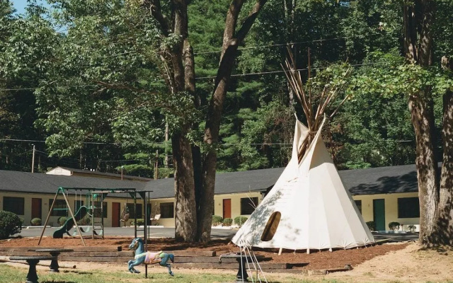 Deluxe Quadruple room with mountain view