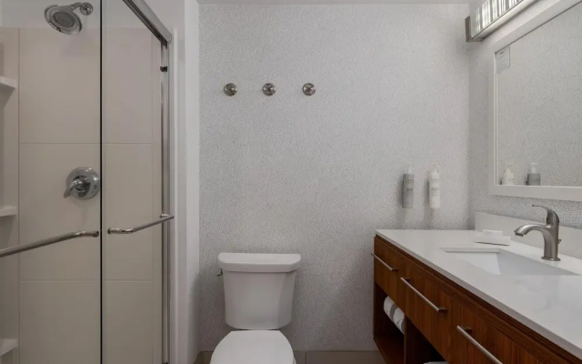 1 Bedroom Suite