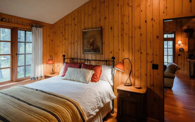 3 Bedrooms Cottage