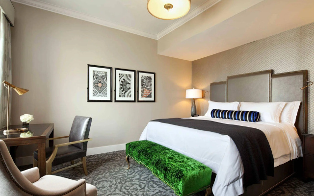 Standard Double room with city view