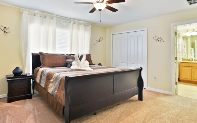 4 Bedrooms Cottage