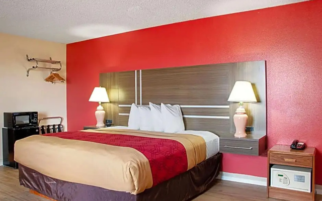 Deluxe Double Basement room