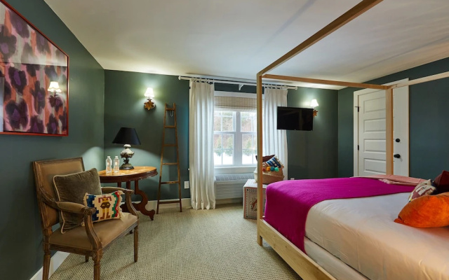 Premier room