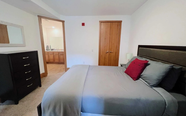 Deluxe Apartment