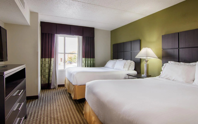 Quadruple Suite