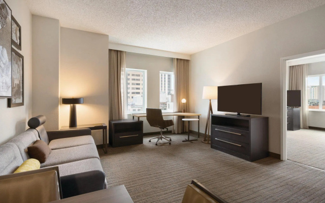1 Bedroom Suite