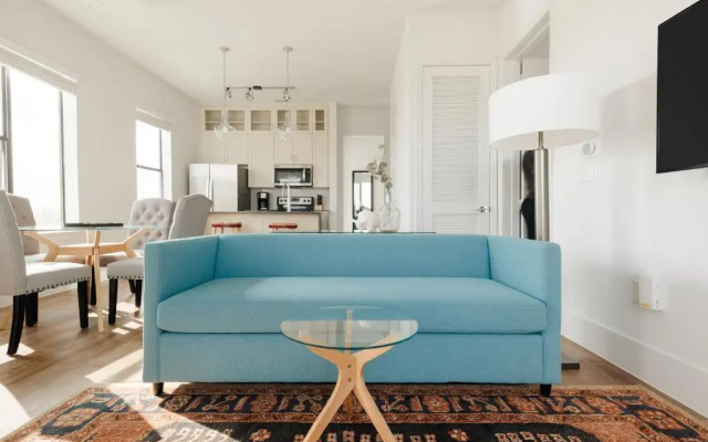 2 Bedrooms Apartment