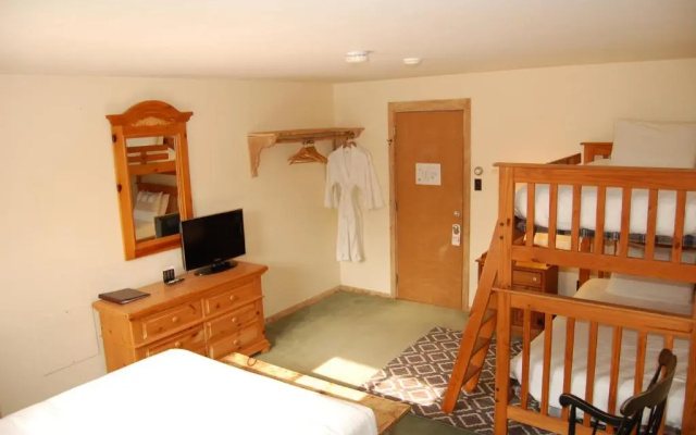 Standard Family room