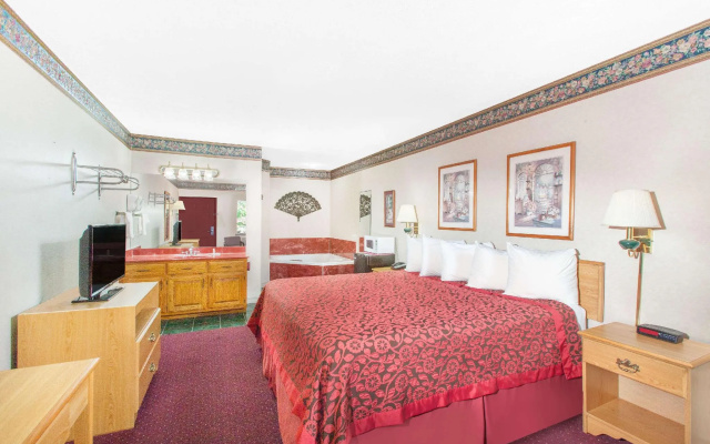 Double Suite with land view