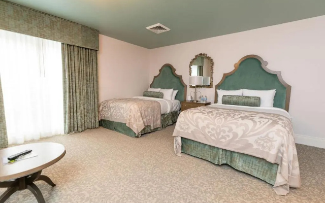 Signature Quadruple room