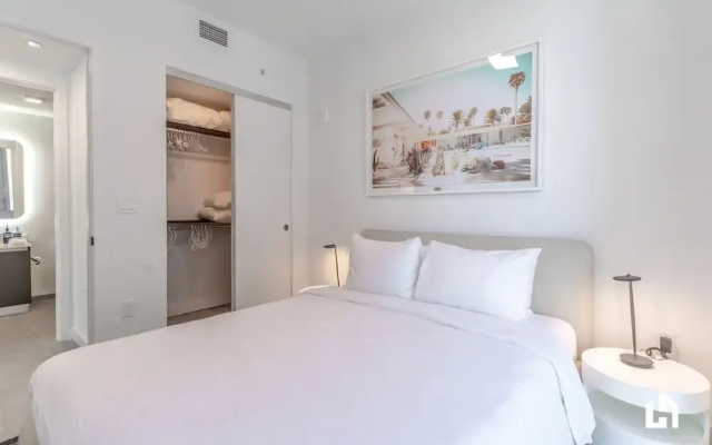 1 Bedroom Apartment with ocean view