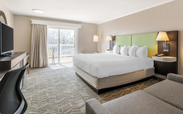 Deluxe Double room with balcony and with river view