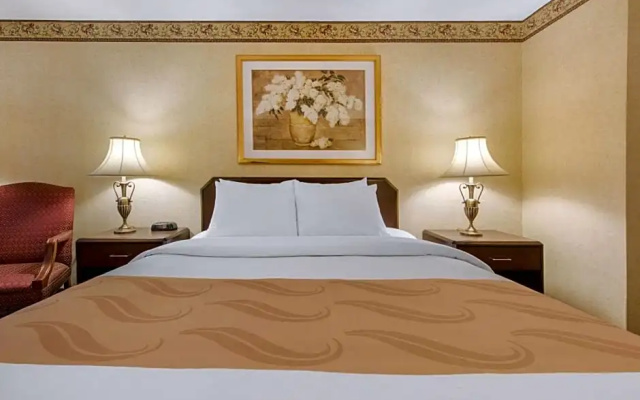 Standard room with mountain view