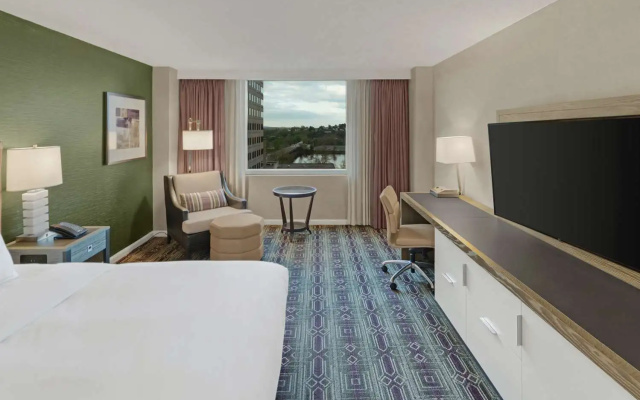Standard Double room with city view