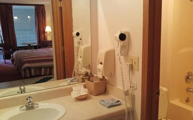 Standard Basement room