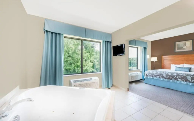 Deluxe Double Suite