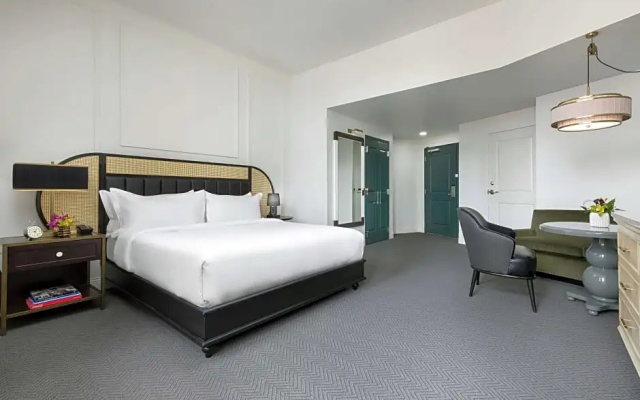 Deluxe Accessible Double room with city view