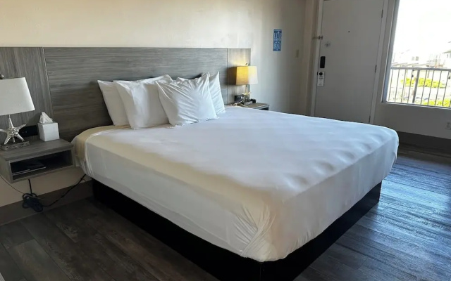 Suite with partial ocean view