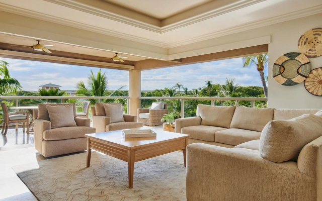 3 Bedrooms Luxury Villa with garden view