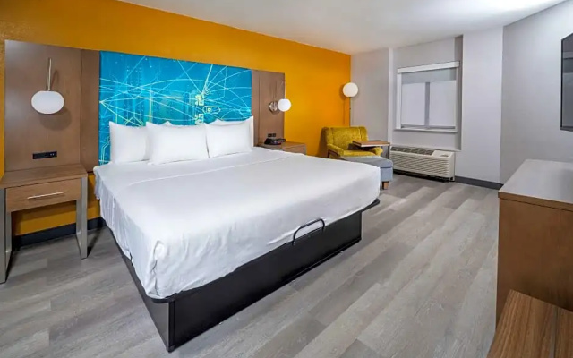 1 Bedroom Double Suite with balcony