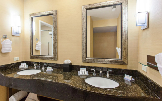 1 Bedroom Deluxe Quadruple Suite