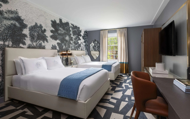Quadruple room