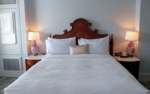 Standard Quadruple room with balcony and with river view