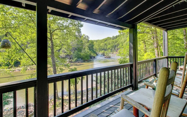 3 Bedrooms Cottage with balcony