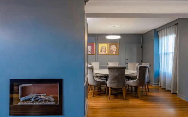 1 Bedroom Presidential Suite
