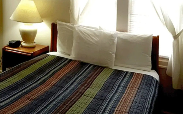 2 Bedrooms Cottage