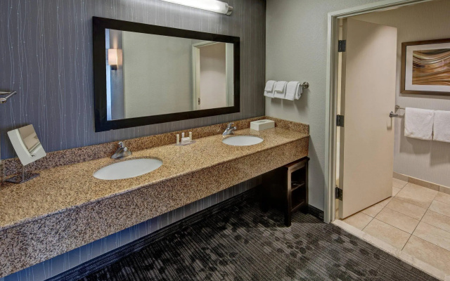 2 Bedrooms Double Suite