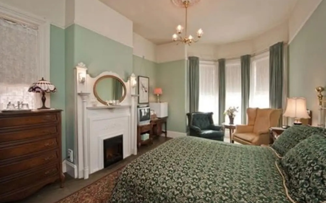 Standard Sextuple room