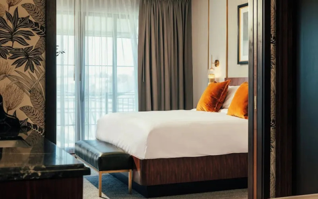 1 Bedroom Suite