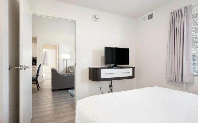 3 Bedrooms Suite