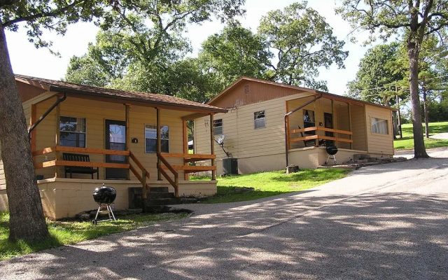 Standard Cottage