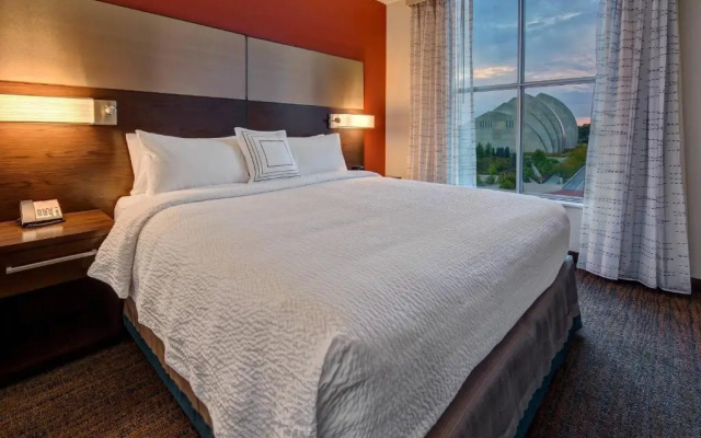 1 Bedroom Suite