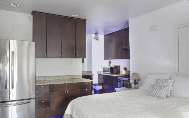 Deluxe Quadruple Suite