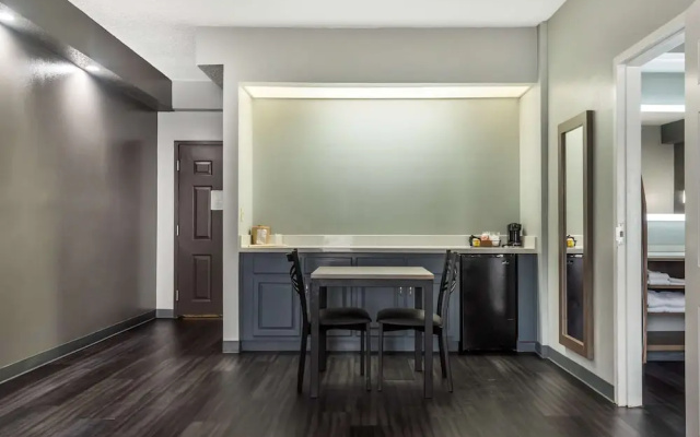 Double Suite