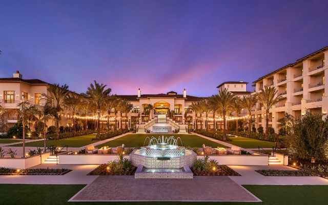 Quadruple room with pool view